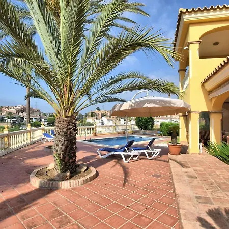 Belvilla By Oyo Casa Esmeralda