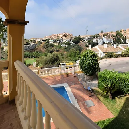 Andalusian Near מיחאס